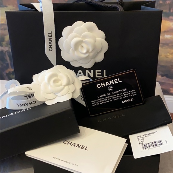 Authentic Chanel Quilted Zip Around Coin Purse - Picture 11 of 11